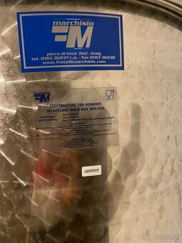 Nerezový sud na víno - 2