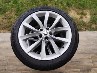 5x112 R18, Letné pneu 235/45 R18 - 2