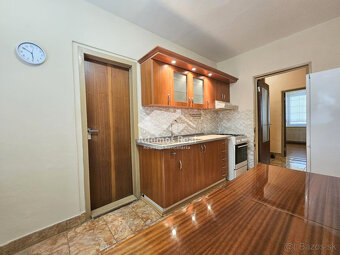 3 - IZBOVÝ BYT TREBIŠOV / KOMENSKÉHO - 2