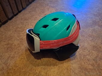 Dievcenska prilba UVEX - 2