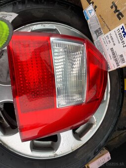 Zadne práve svetlo audi a4 b6 variant - 2