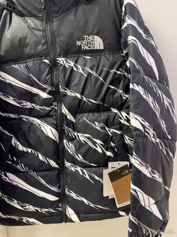 The North Face zimná bunda - 2