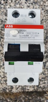 ABB Prúdový chránič; Imen: 16A; Irozd: 30mA, C16 - 2