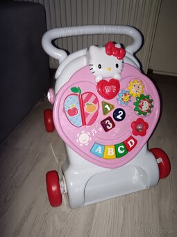 Detské chodítko s motívom Hallo Kitty - 2