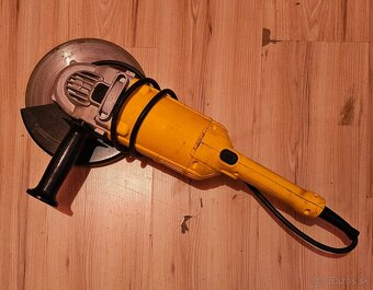 AKU utahovačku a ine zapožičiam .... - 2