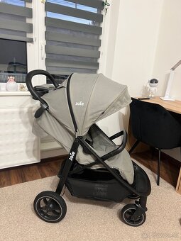 Športový kočík joie - 2