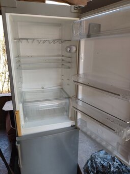 Chladnička s mrazničkou - 2
