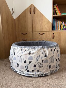 Predám krásny detský suchý bazén s loptičkami - 2