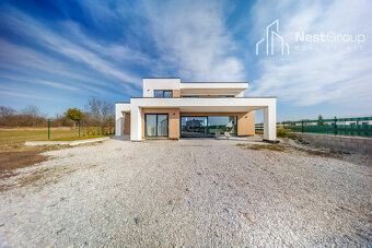 PREDAJ DIZAJNOVÁ A LUXUSNÁ VILA - PRESTÍŽ, KOMFORT, SÚKROMIE - 2