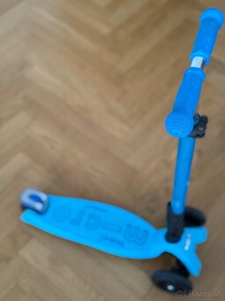 Micro maxi aqua kolobezka + prilba - 2
