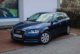 Audi A3 Sportback 1.6 TDI 105k DPF Ambiente - 2
