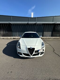 Alfa Romeo Giulietta 1.8 TBi 177kw Quadrifoglio Verde QV - 2
