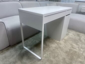 Predám nový písací stôl IKEA MICKE - 2