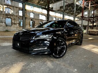 Škoda Superb Combi 2.0 TDI SCR Sportline DSG Black - 2