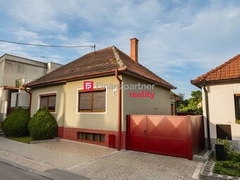 REZERVOVANÉ Ponúkame Vám na predaj 4 izb. rodinný dom Špačin - 2