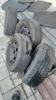 Predám 4ks disky 6Jx14 ET43 s pneu 185x60x R14 - 2