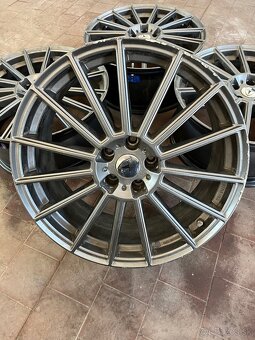 5x120 R20 aludisky Tesla X - 2