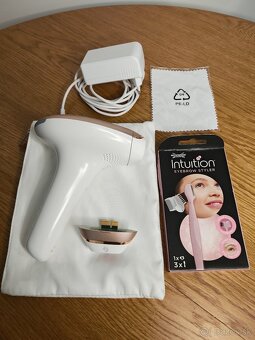 IPL depilátor Philips Lumea Advanced a nástroj na obočie - 2