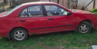 Nissan almera n15 - 2