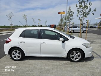 Toyota Auris 1.6 I Valvematic - 2