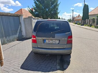 Volkswagen Turan 2.0. Tdi 103kw - 2