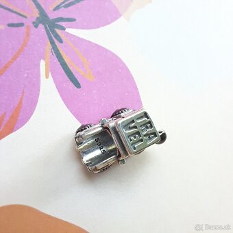 Prívesok Terénne Auto - 2