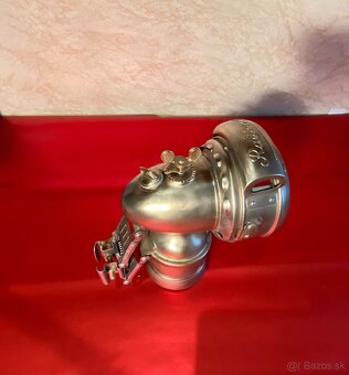 Karbidová lampa na historický bicykel. - 2