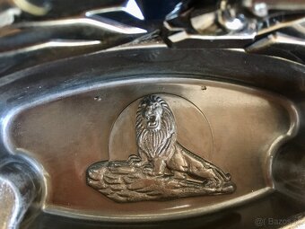 Kôň, lev popolník - zapaľovač, dekorácia - 2