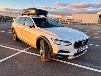 Volvo V90 cross country - 2