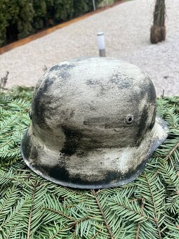 Nemecka prilba velkost 66 - 2