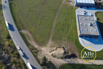 Predám 3.665m2 komerčný stavebný pozemok na obchvate - 2