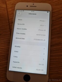 iPhone SE 2020 64 GB - 2