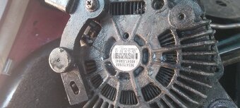 Alternátor Citroen C5 III 1.6 80 kw 2009 - 2