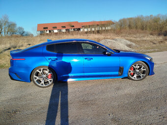 KIA Stinger Hatchback 272kw Automat - 2