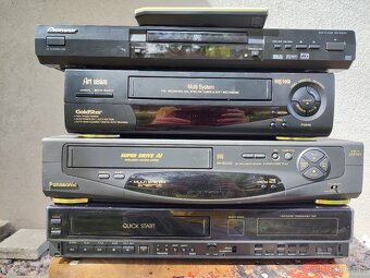 VHS rekorderi a DVD prehravač/domace kino - 2