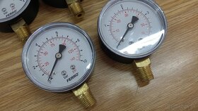 Manometer FERRO - NOVÉ - 2