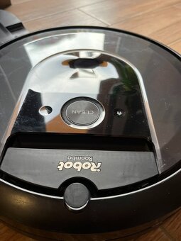 iRobot Roomba i7 + dokovacia stanica - 2