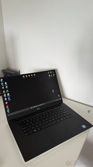 Dell XPS 15 7590 - 2