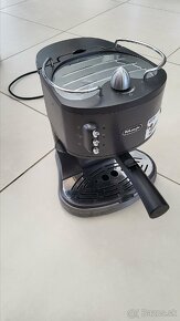 Kavovar Delonghi - 2