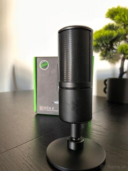 RAZER SEIREN X - 2