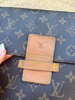 Louis Vuitton - obal na notebook - 2