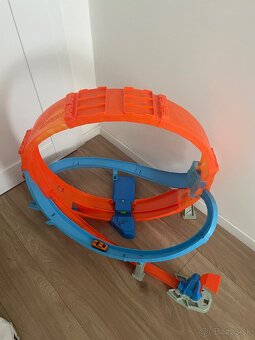 Hot wheels dráha - 2