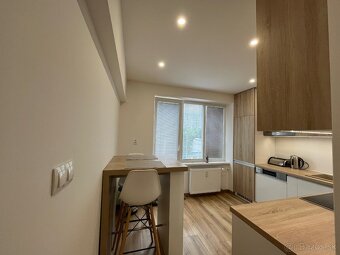 TOP LOKALITA-NA PRENÁJOM MODERNÝ, ZARIADENÝ 2IZB.BYT, KE I - 2