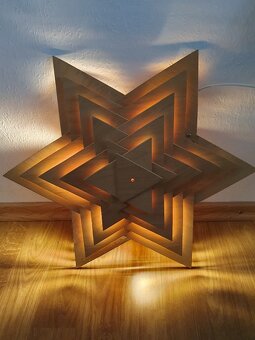 VIANOČNÁ HVIEZDA – LED-SVIETIACA - 2