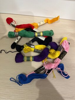 Nite na vyšívanie - 2