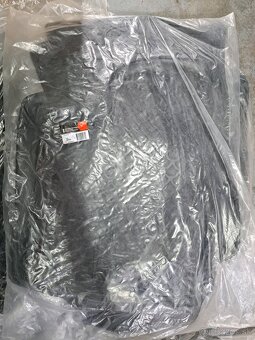 Predám gumové koberce - komplet sety - 2