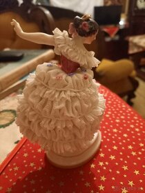 Soška Volkstedt a soška Neapol - 2