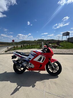 Honda CBR 600F - 2