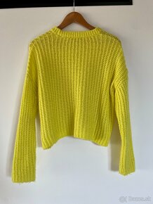 Žltý sveter - 2