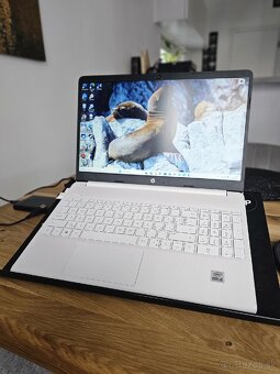 HP 15s-fq1902nc Snowflake White - 2